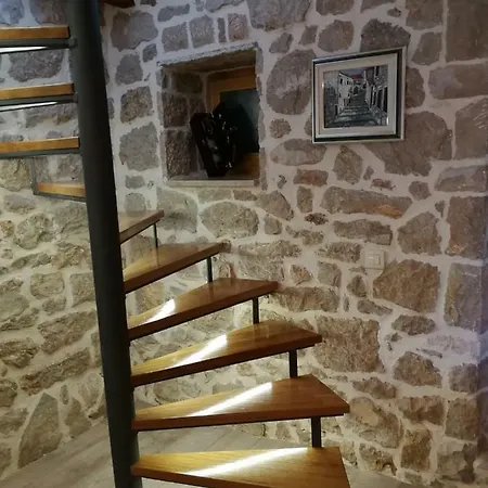 Stone House Near Makarska Vakantiehuis
