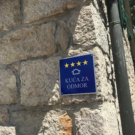 Stone House Near Makarska Vakantiehuis *